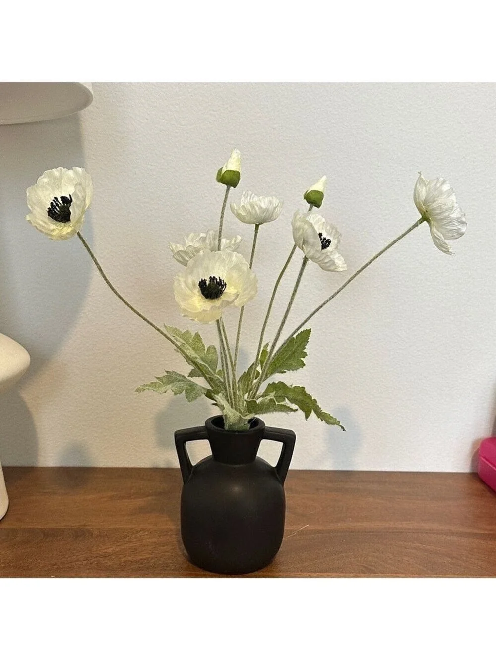 Elegant Black Vase with poppy White Flowers